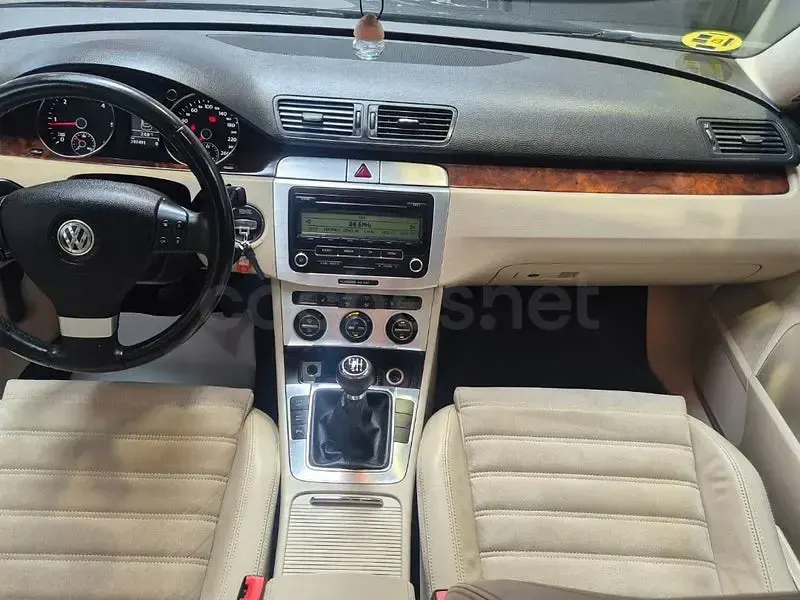 Usado VW Passat Highline 140 CV (102 kW) 2009 Negro Familiar
