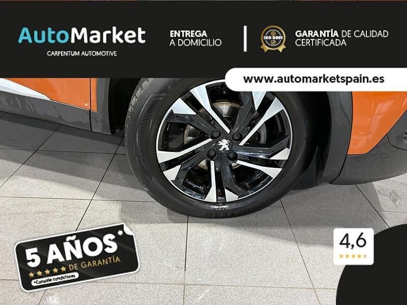 Usado Peugeot 2008 Allure 131 CV (96 kW) 2023 Naranja SUV