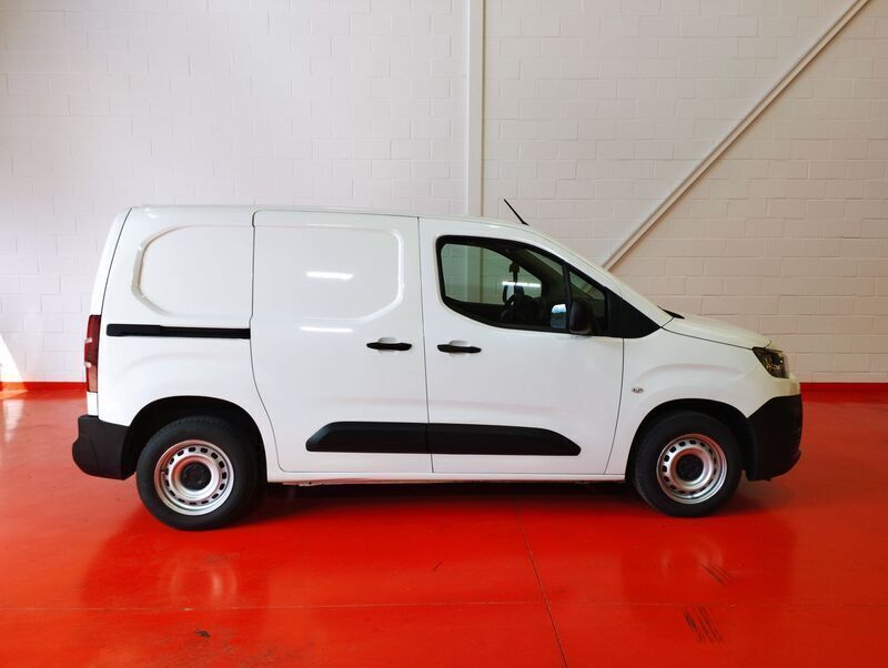 Usado Citroën Berlingo 100 HP (73 kW) 2020 Branco Monovolume