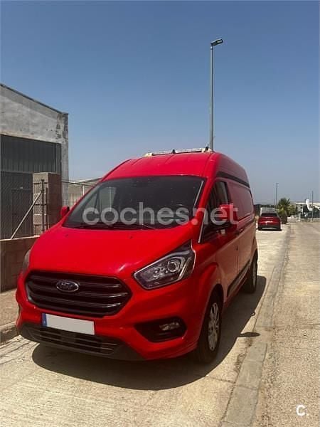 Usado Ford Transit Custom Nugget 150 CV (110 kW) 2021 Rojo Monovolumen