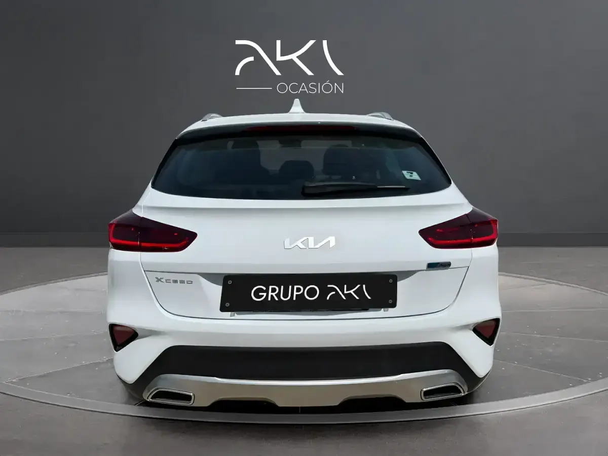 Usado Kia XCeed 141 CV (103 kW) 2022 Blanco SUV