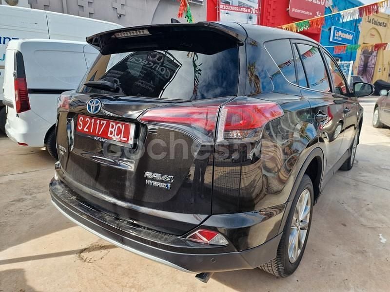 Usado Toyota RAV4 Hybrid Advance 197 CV (144 kW) 2016 Negro SUV