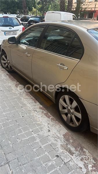 Usado Chevrolet Epica 143 CV (105 kW) 2010 Gris / plata Berlina