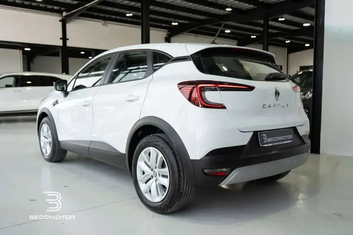 Usado Renault Captur Equilibre 91 CV (66 kW) 2022 Blanco SUV