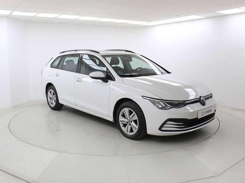 Usado VW Golf VIII 116 CV (85 kW) 2022 Blanco Familiar