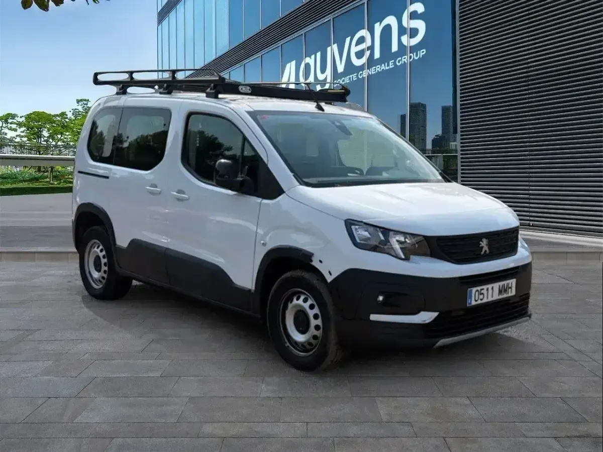 Usado Peugeot Rifter Business-Line 102 CV (75 kW) 2023 Blanco Monovolumen