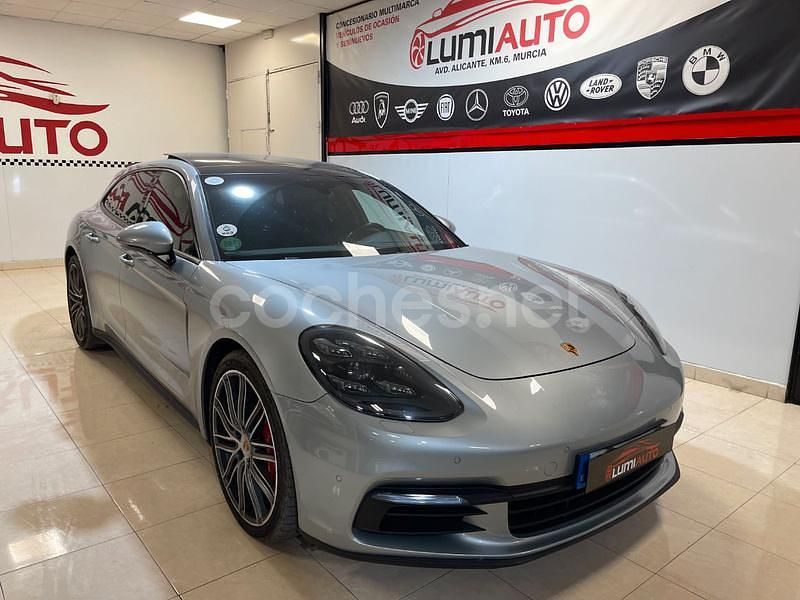 Usado Porsche Panamera 4 330 CV (242 kW) 2018 Gris / plata Berlina