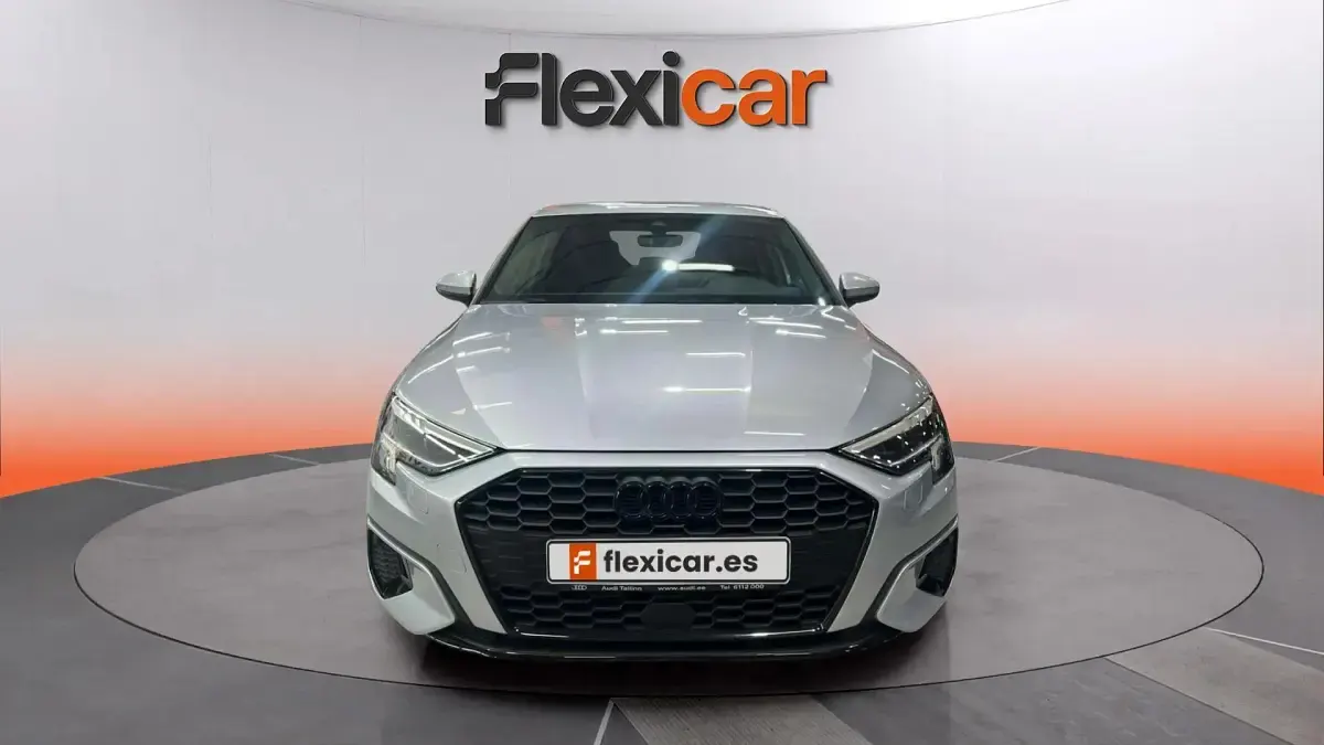 Usado Audi A3 Premium 110 CV (80 kW) 2023 Gris Berlina