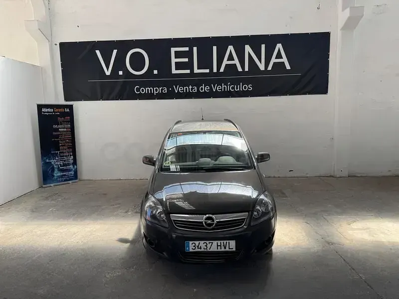 Usado Opel Zafira Family 125 CV (91 kW) 2014 Gris / plata Monovolumen