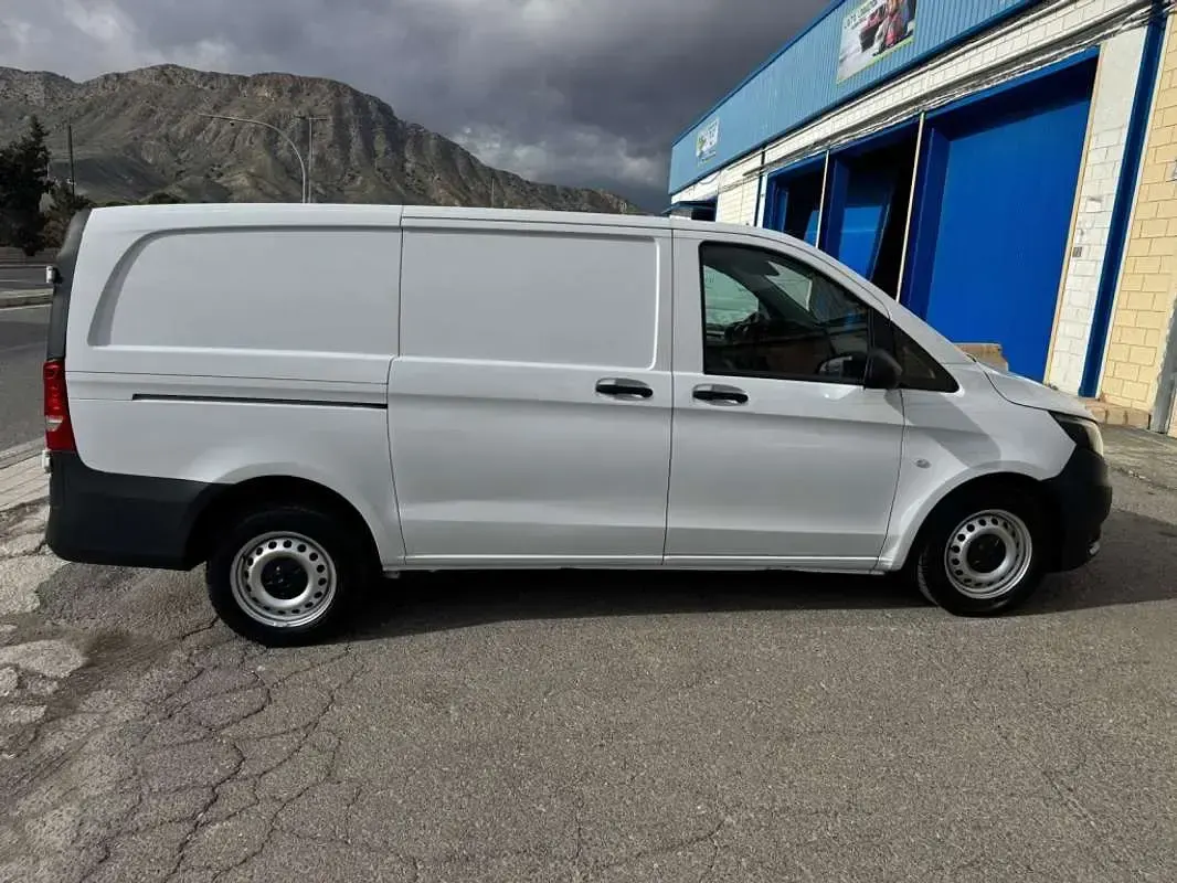 Usado Mercedes Vito 102 CV (75 kW) 2020 Blanco Van
