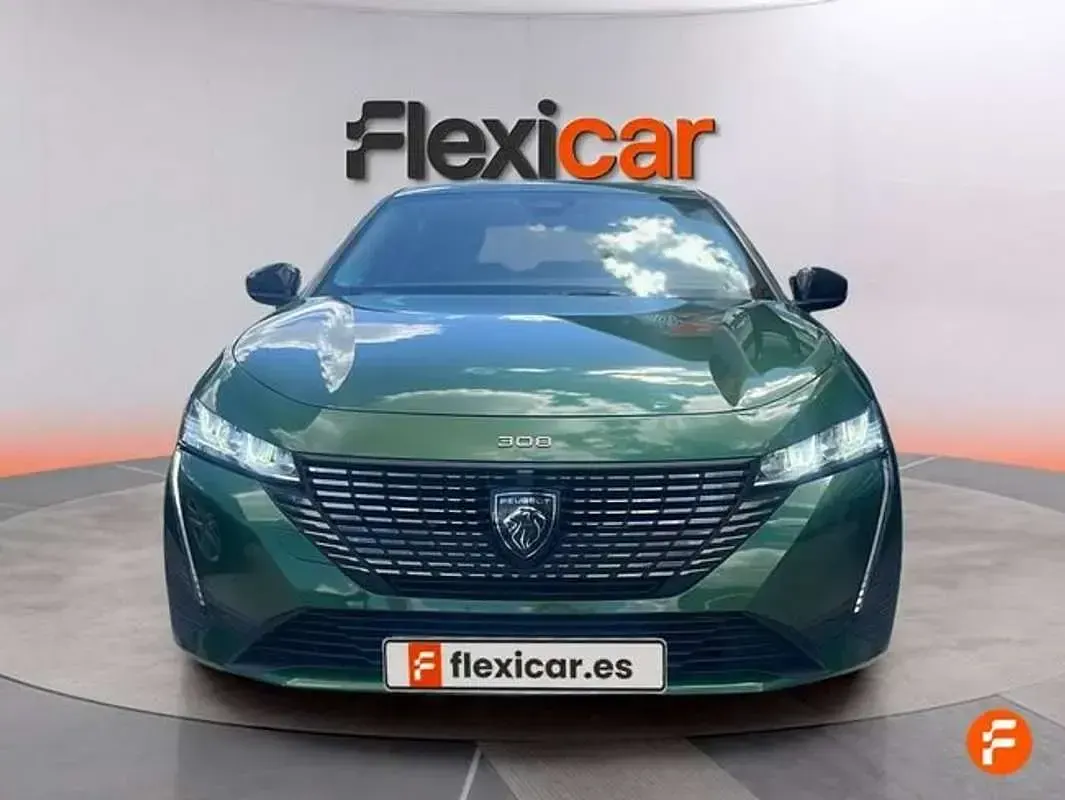 Usado Peugeot 308 Allure 131 CV (96 kW) 2024 Verde Utilitario