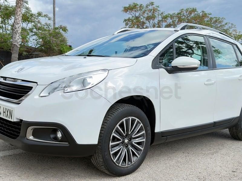 Usado Peugeot 2008 Active 82 CV (60 kW) 2015 Blanco SUV