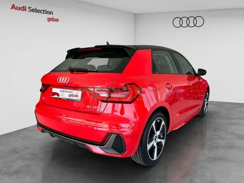 Usado Audi A1 Sportback 110 CV (80 kW) 2022 Rojo Utilitario