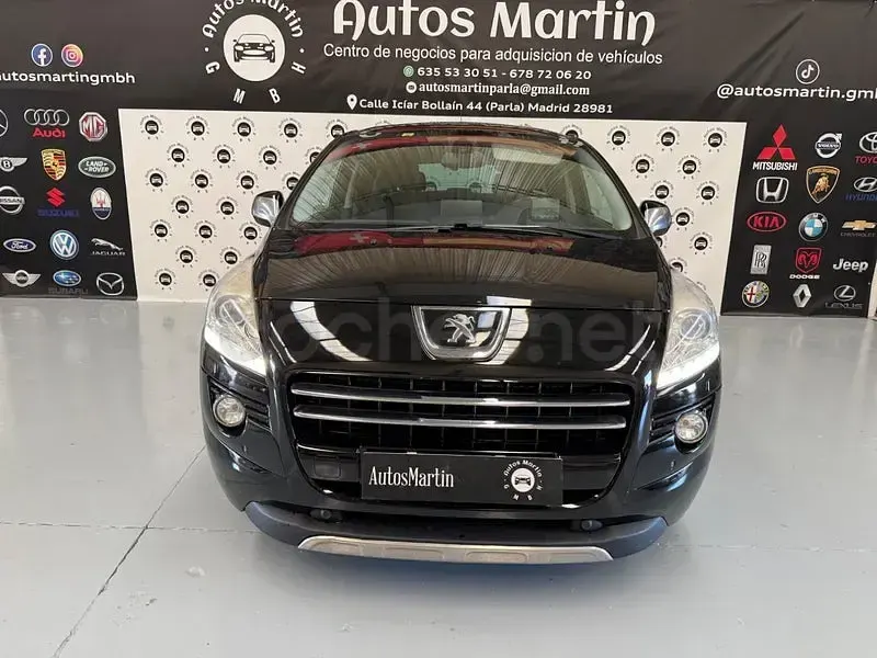 Usado Peugeot 3008 200 CV (147 kW) 2014 Negro Familiar
