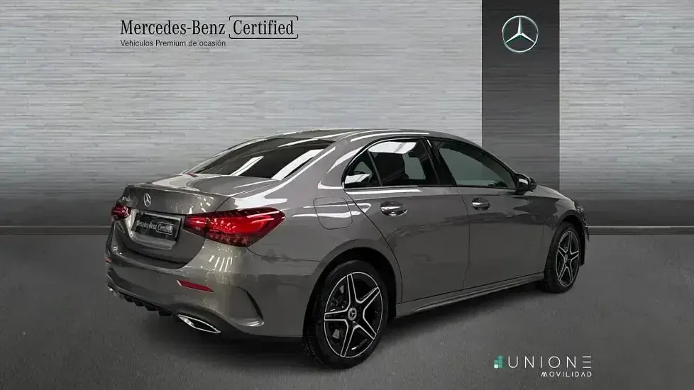 Usado Mercedes A250 218 CV (160 kW) 2025 Gris Berlina