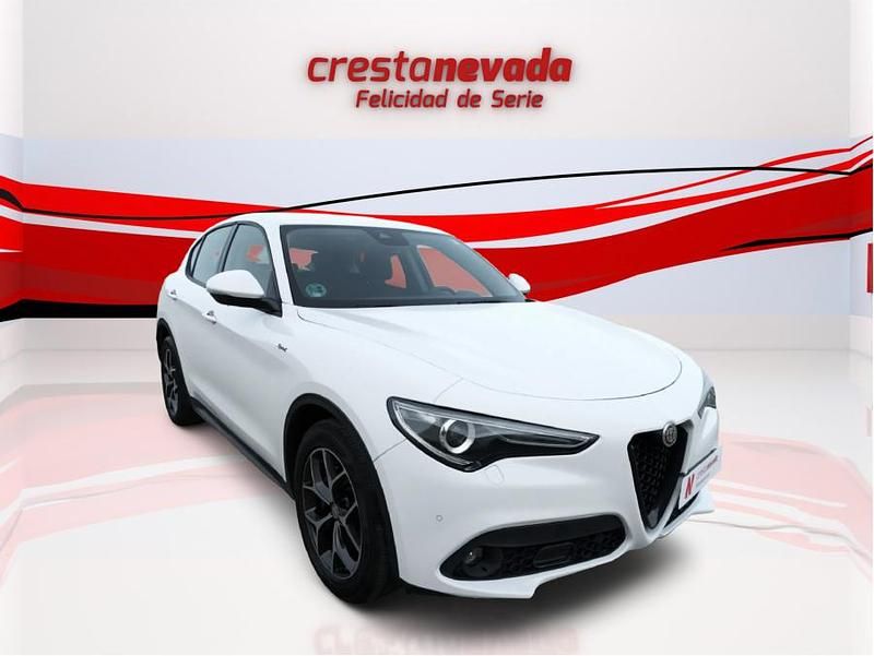 Usado Alfa Romeo Stelvio Sprint 190 CV (139 kW) 2021 SUV