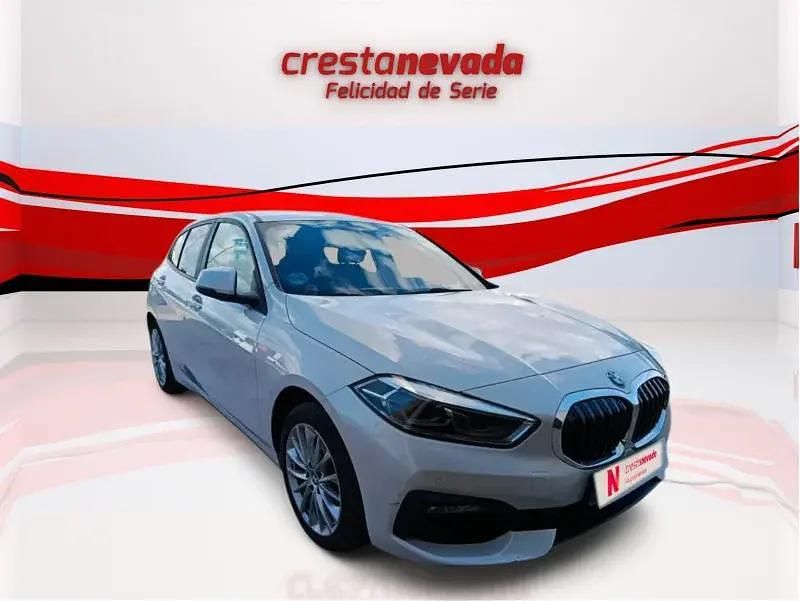 Usado BMW 118 Comfort Edition 136 CV (100 kW) 2021 Blanco Utilitario