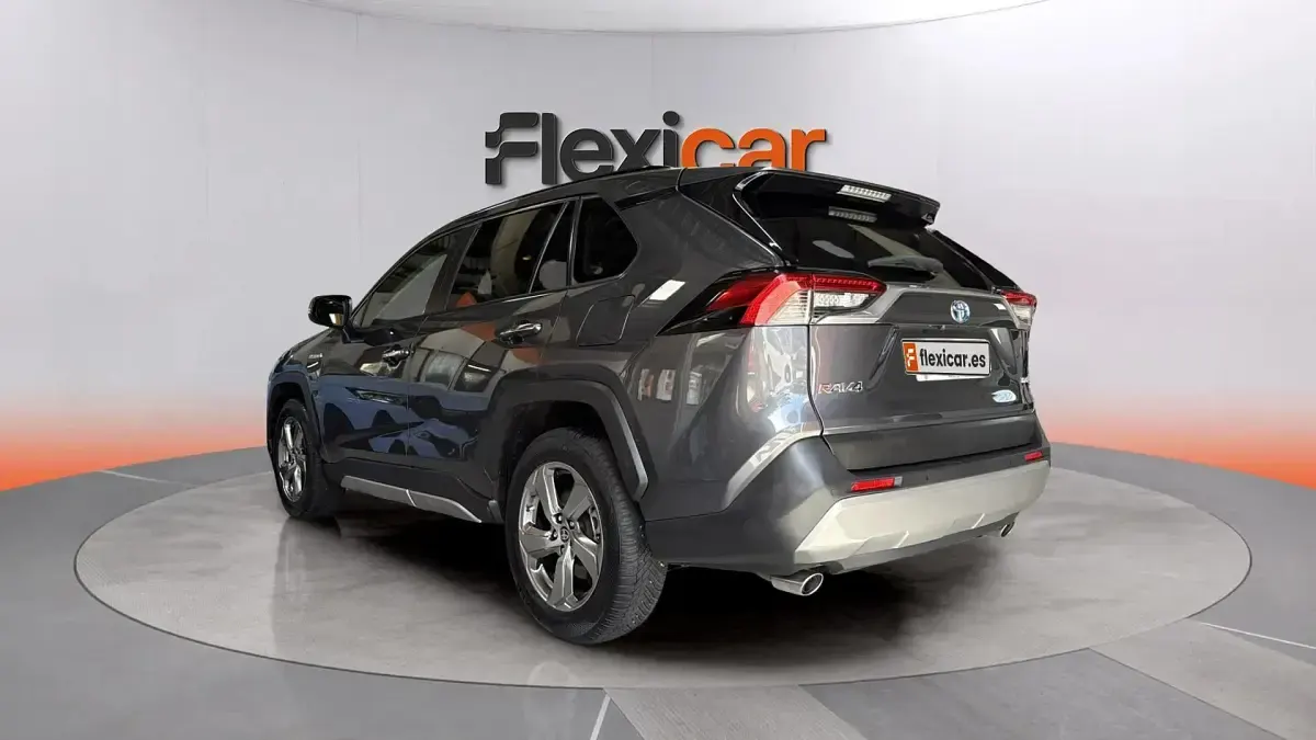 Usado Toyota RAV4 Hybrid Advance 218 CV (160 kW) 2021 Gris SUV