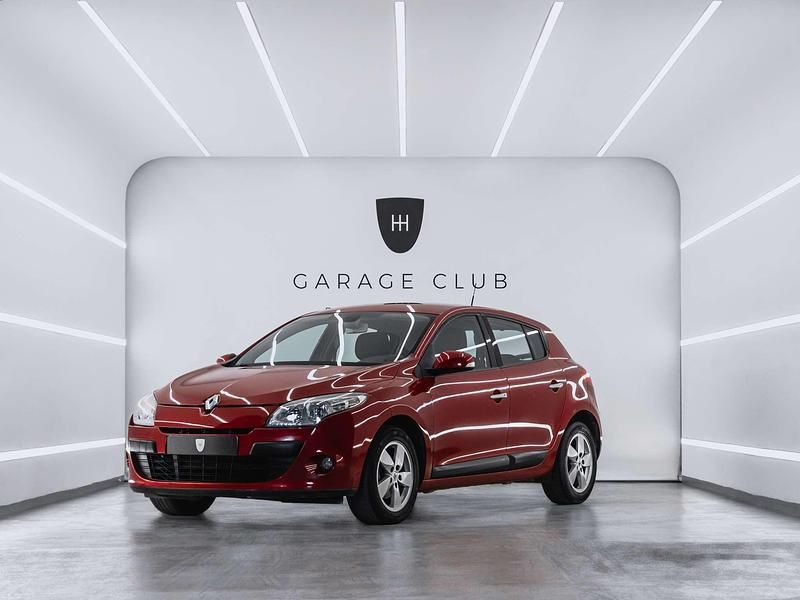 Granate Usado 2008 Renault Mégane III Dynamique Berlina | 5999 € (Precio justo) - Imagen 1/4