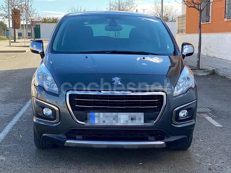 Usado Peugeot 3008 Style 120 CV (88 kW) 2016 Gris / plata Berlina