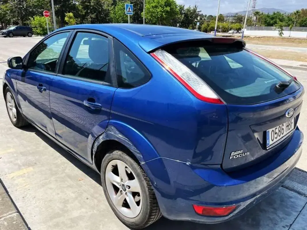 Usado Ford Focus Trend 109 CV (80 kW) 2011 Azul Utilitario