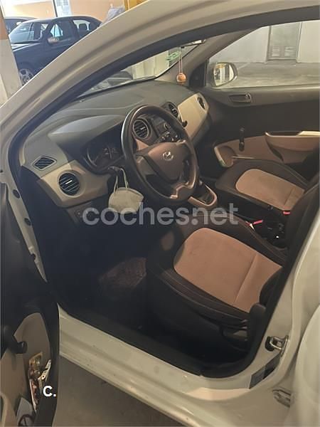 Usado Hyundai i10 66 CV (48 kW) 2014 Blanco Utilitario