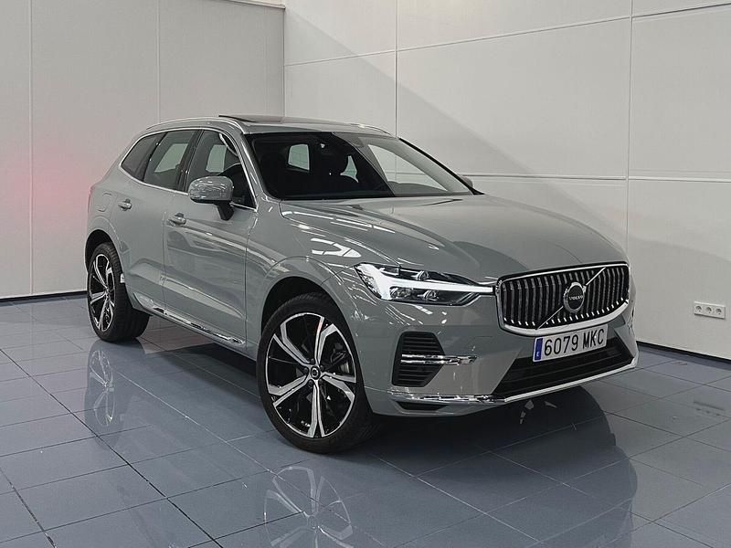 Usado Volvo XC60 Core 350 CV (257 kW) 2023 Gris SUV