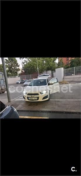 Usado Chevrolet Aveo LT 100 CV (73 kW) 2012 Blanco Berlina