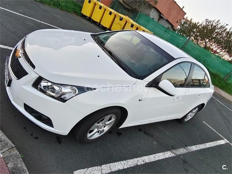 Usado Chevrolet Cruze LT 124 CV (91 kW) 2011 Blanco Berlina
