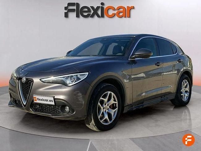 Usado Alfa Romeo Stelvio Executive 210 CV (154 kW) 2020 Gris SUV