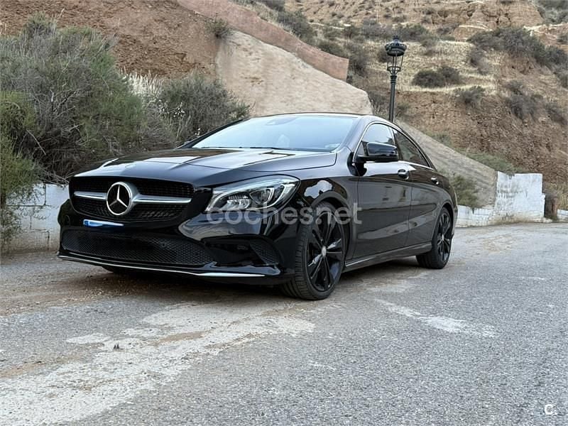 Usado Mercedes CLA200 150 CV (110 kW) 2019 Negro Berlina
