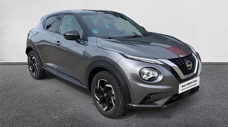 Skline grey (metalizado) Usado 2023 Nissan Juke N-Connecta SUV | 22.590 € (Caro) - Imagen 1/4