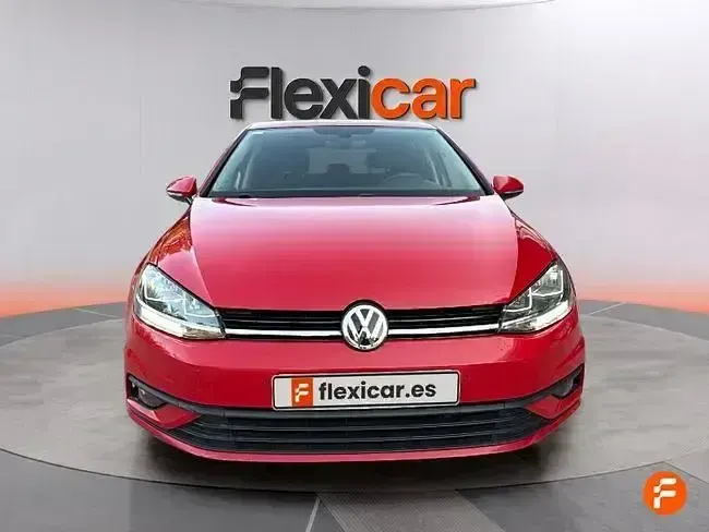 Usado VW Golf VII Advance 110 CV (80 kW) 2018 Rojo Berlina