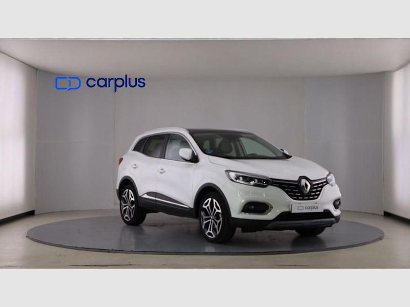 Usado Renault Kadjar Techno 140 CV (102 kW) 2022 Blanco glaciar (opaco) SUV