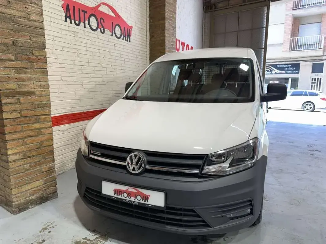 Usado VW Caddy Business 122 CV (89 kW) 2019 Blanco Monovolumen