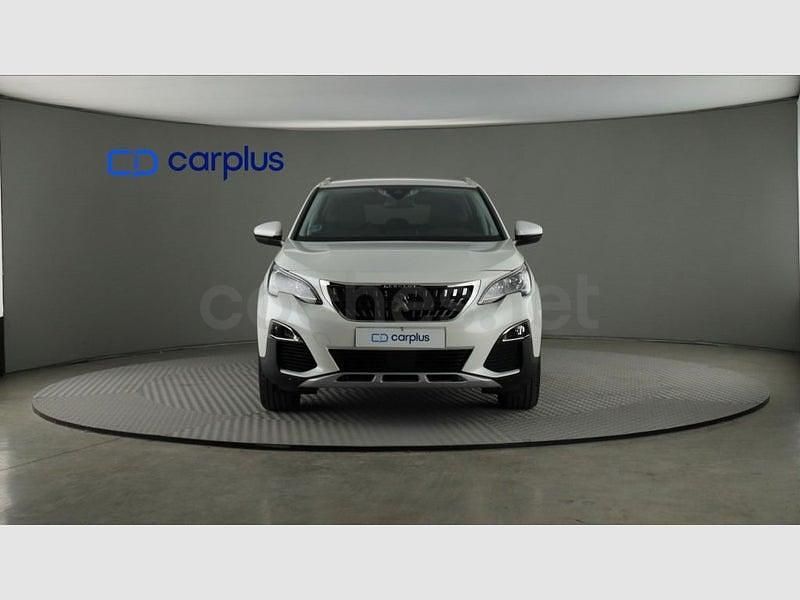 Usado Peugeot 5008 Allure 130 CV (95 kW) 2020 Blanco banquise (opaco) SUV