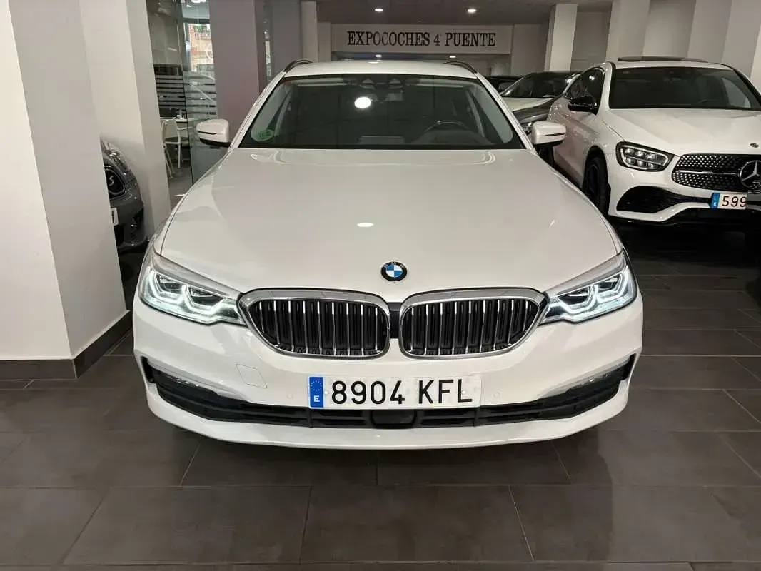 Usado BMW 520 Sport Line 190 CV (139 kW) 2017 Blanco Familiar