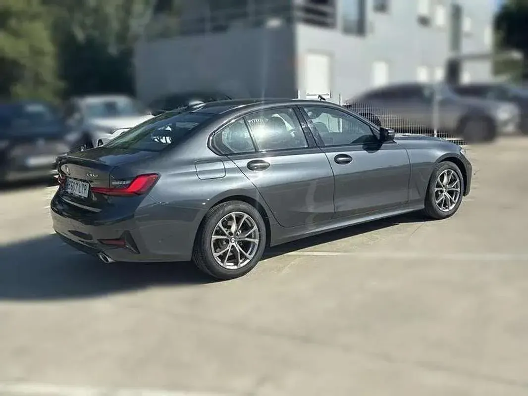 Usado BMW 320e 190 CV (139 kW) 2021 Gris Berlina