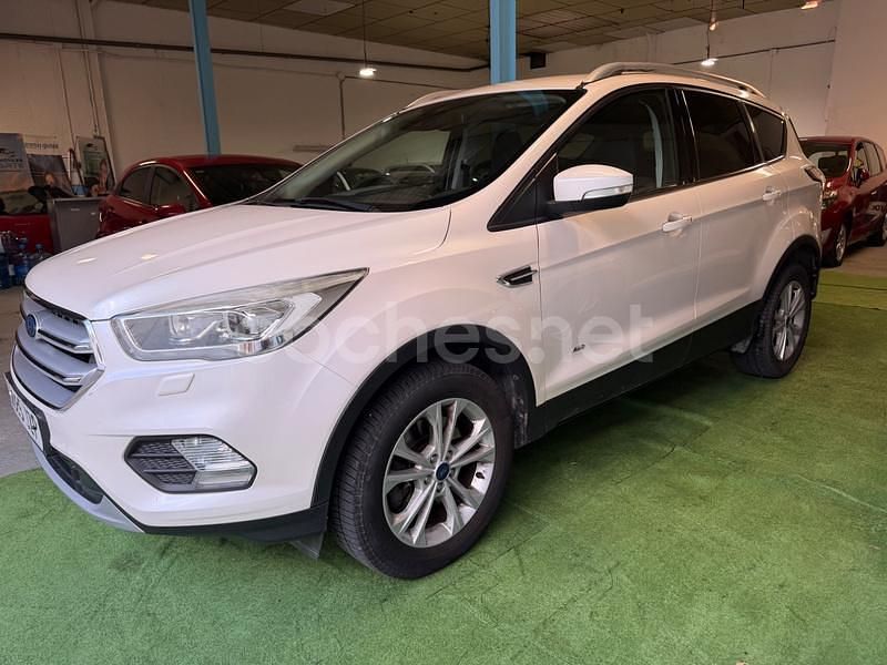 Blanco Usado 2017 Ford Kuga Trend SUV | 13.999 € (Precio justo) - Imagen 1/4