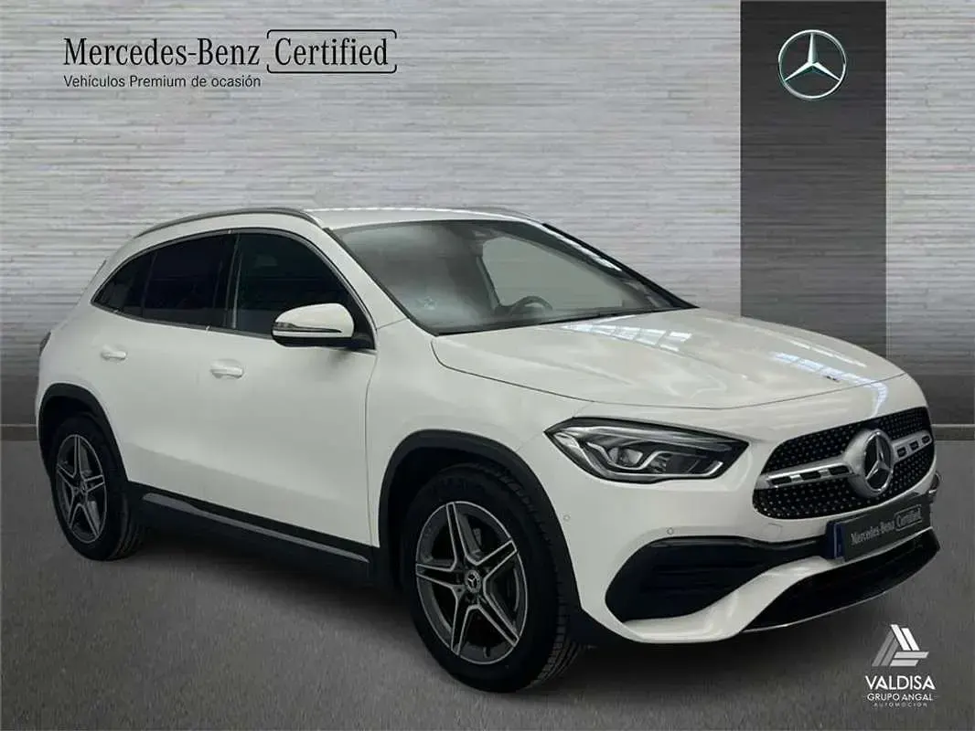 Usado Mercedes GLA180 136 CV (100 kW) 2023 SUV