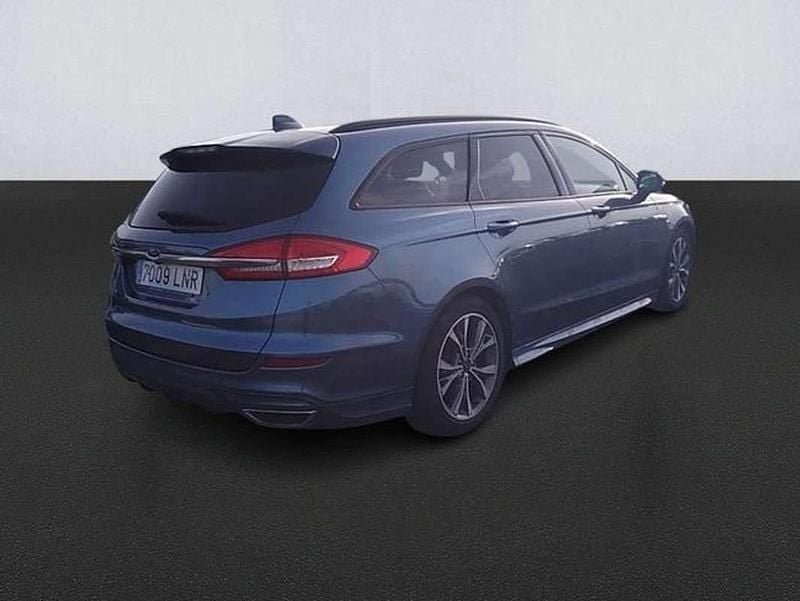 Usado Ford Mondeo ST-Line 188 CV (138 kW) 2021 Azul Familiar