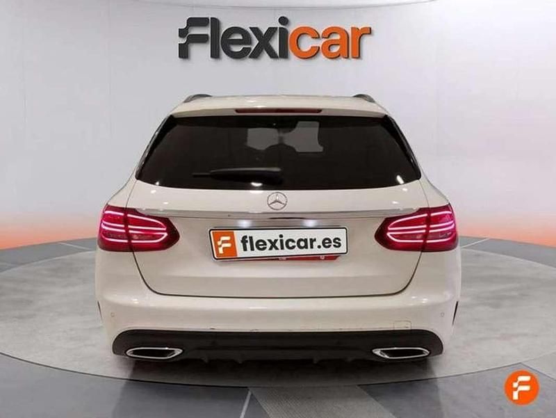 Usado Mercedes C200 160 CV (117 kW) 2019 Blanco Familiar