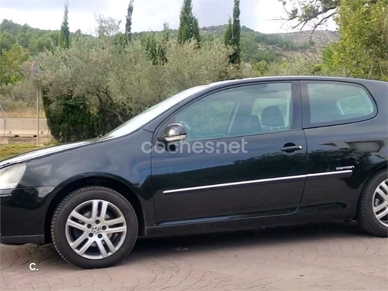 Negro Usado 2008 VW Golf Berlina | 3650 € (Super precio) - Imagen 1/4