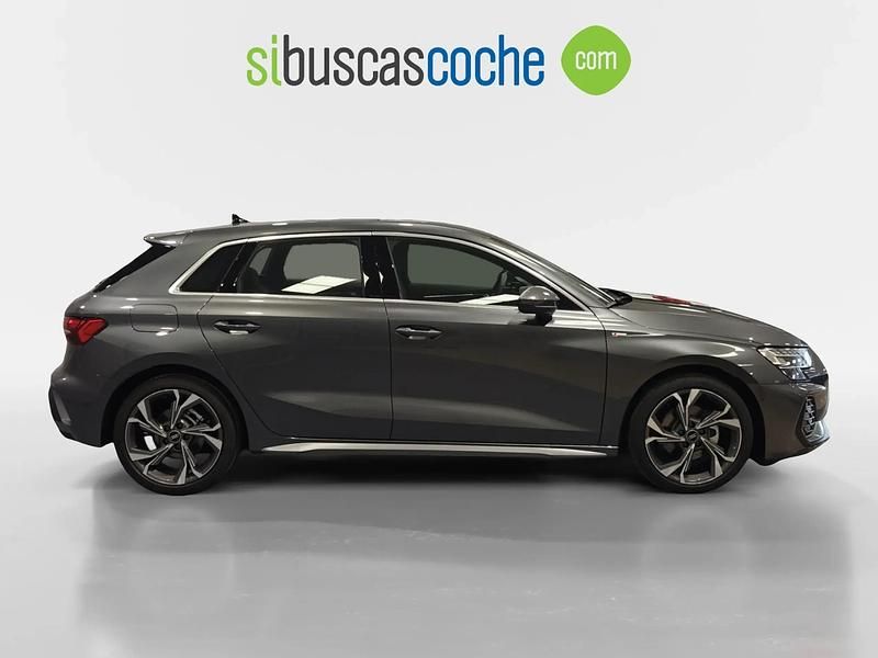 Usado Audi A3 S-Line 115 CV (84 kW) 2026 Gris/plata