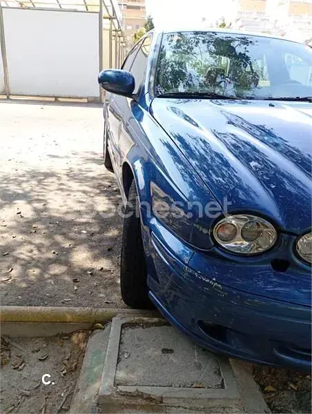 Usado Jaguar X-type 156 CV (114 kW) 2002 Azul Berlina