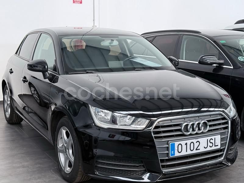 Usado Audi A1 Design 90 CV (66 kW) 2016 Negro Berlina