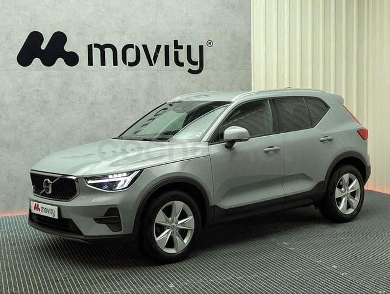 Usado Volvo XC40 Core 163 CV (119 kW) 2023 Gris / plata SUV