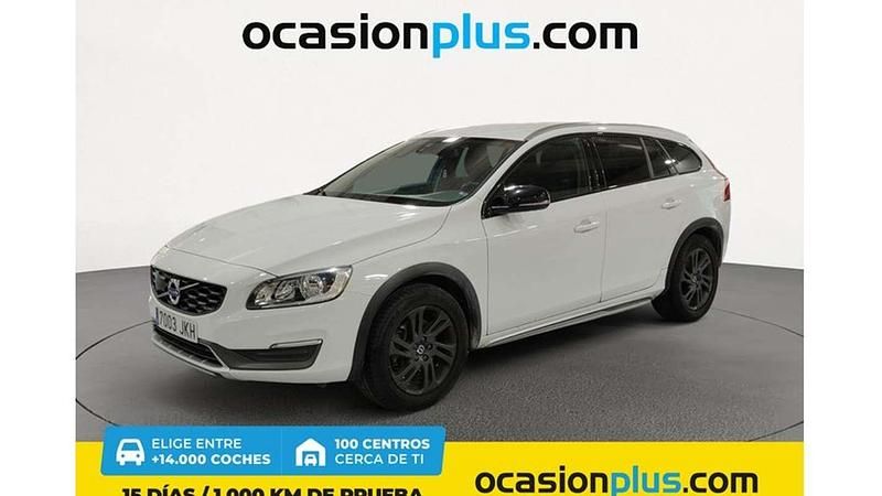 Blanco Usado 2015 Volvo V60 CC Kinetic Familiar | 16.200 € (Buen precio) - Imagen 1/4