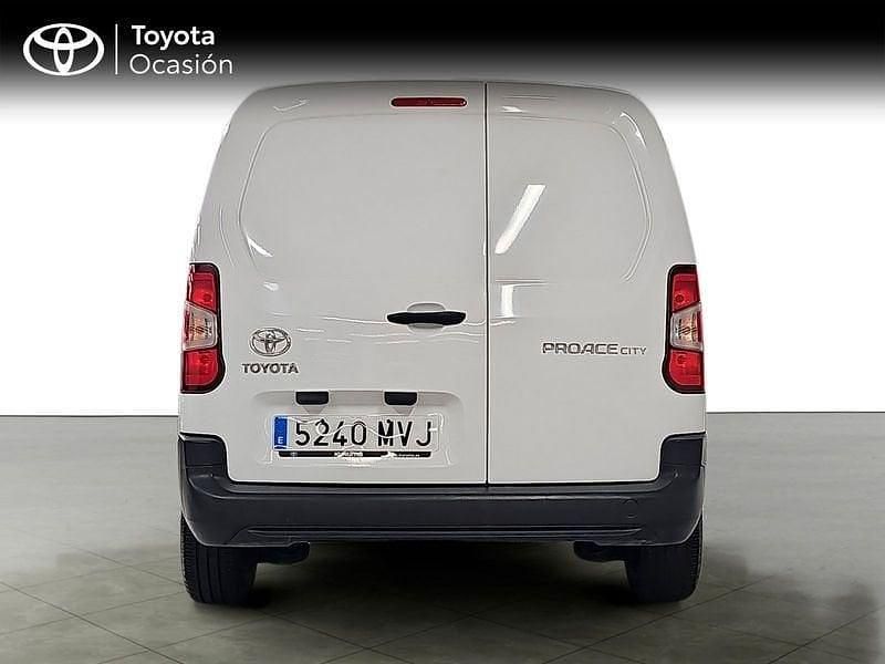 Usado Toyota Proace Verso City 100 CV (73 kW) 2024 Blanco Familiar