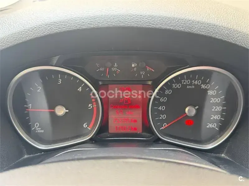Usado Ford S-MAX Trend 140 CV (102 kW) 2007 Negro Monovolumen